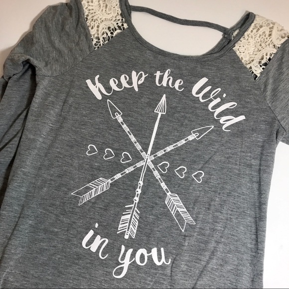 LACE SHOULDER TUNIC TOP - Picture 5 of 8